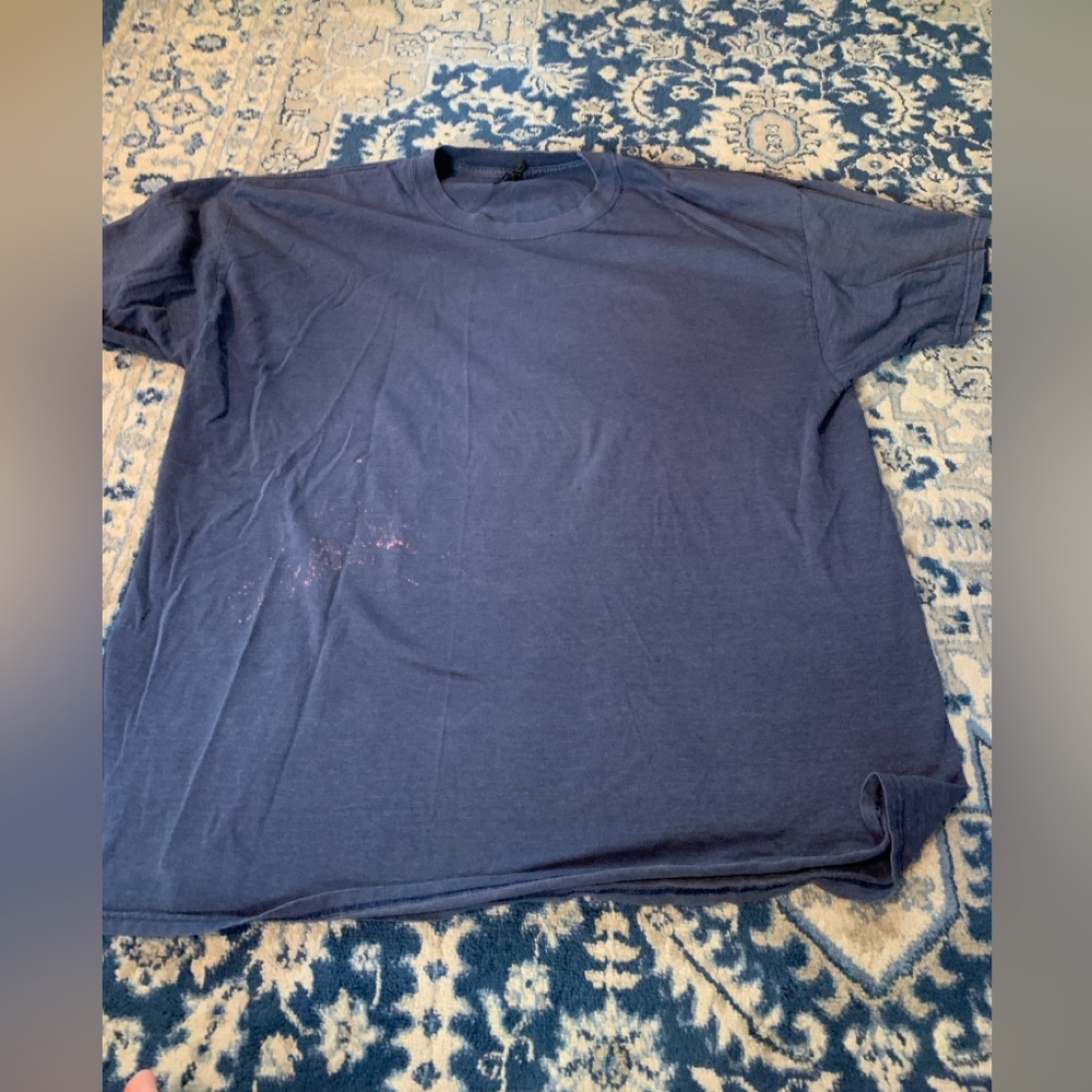 Classic Men's Navy Crewneck T-Shirt - Casual Essential